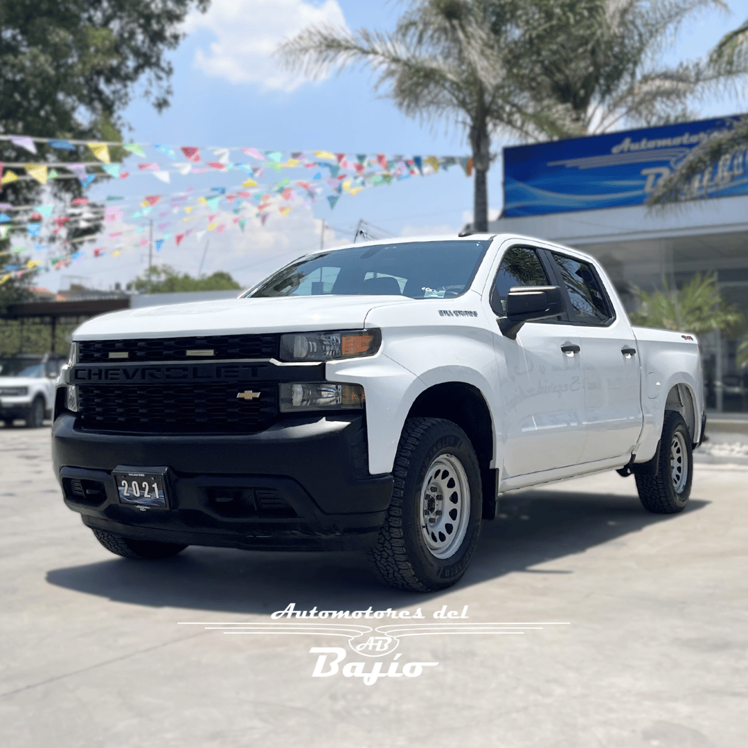 <a href='https://automotoresdelbajio.com.mx/autos/auto/3597'> CHEVROLET <br> SILVERADO DOB CABINA 4X4 V6</a>
