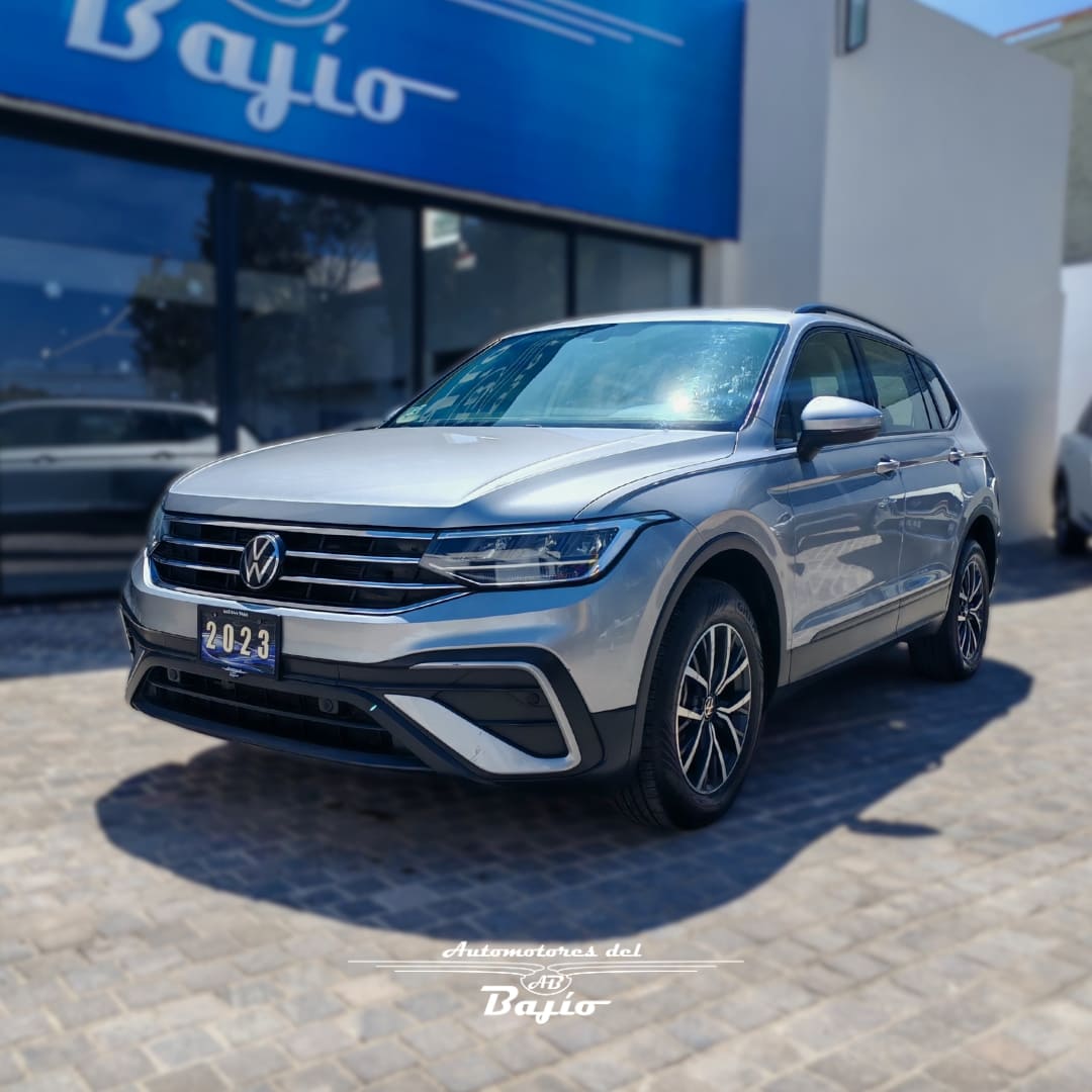 <a href='https://automotoresdelbajio.com.mx/autos/auto/3646'> VOLKSWAGEN <br> Tiguan Trendline Plus</a>