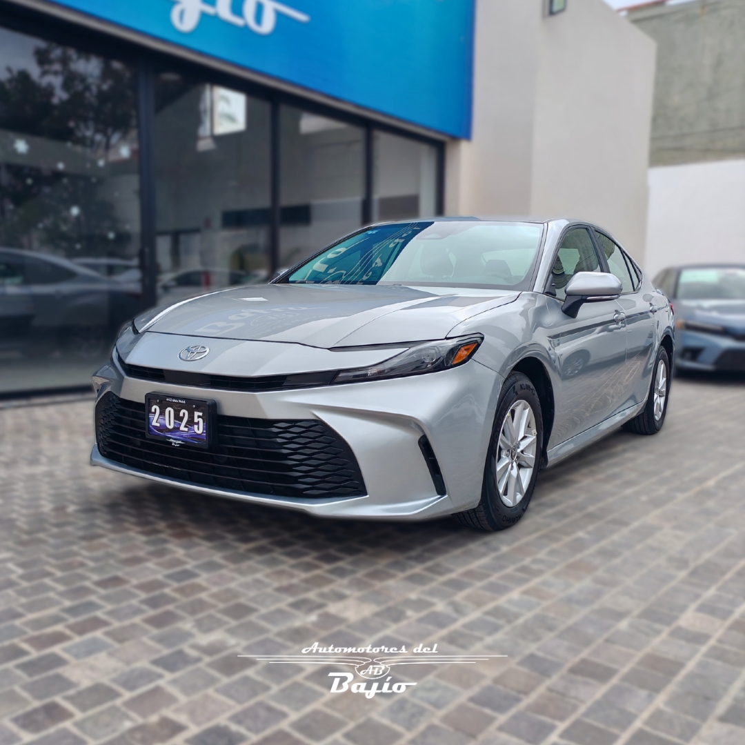 <a href='https://automotoresdelbajio.com.mx/autos/auto/3734'> Toyota <br> Camry</a>