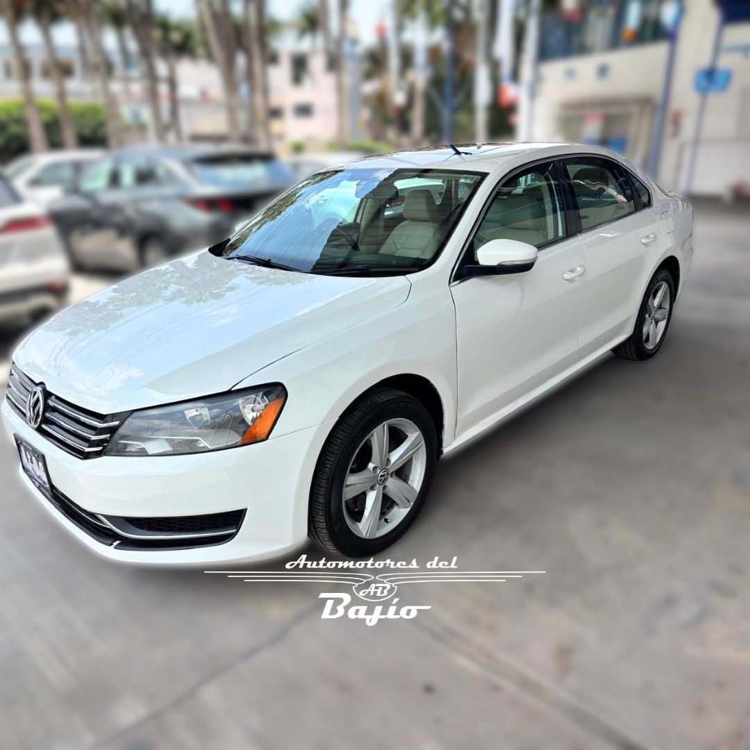 <a href='https://automotoresdelbajio.com.mx/autos/auto/3615'> VOLKSWAGEN  <br> PASSAT </a>