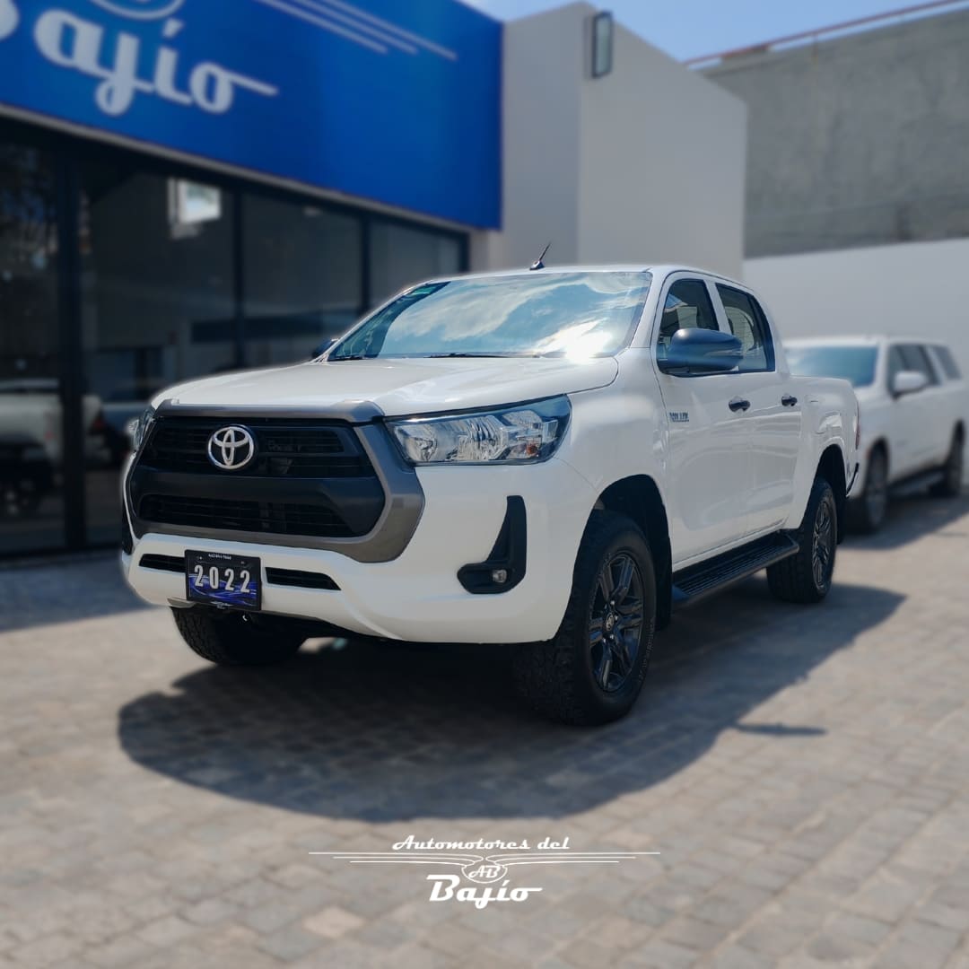 <a href='https://automotoresdelbajio.com.mx/autos/auto/3599'> TOYOTA  <br> Hilux SR</a>