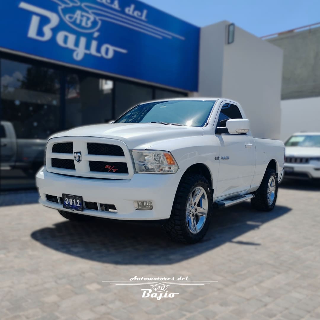 <a href='https://automotoresdelbajio.com.mx/autos/auto/3600'> DODGE <br> Ram 2500 Hemi Sport</a>