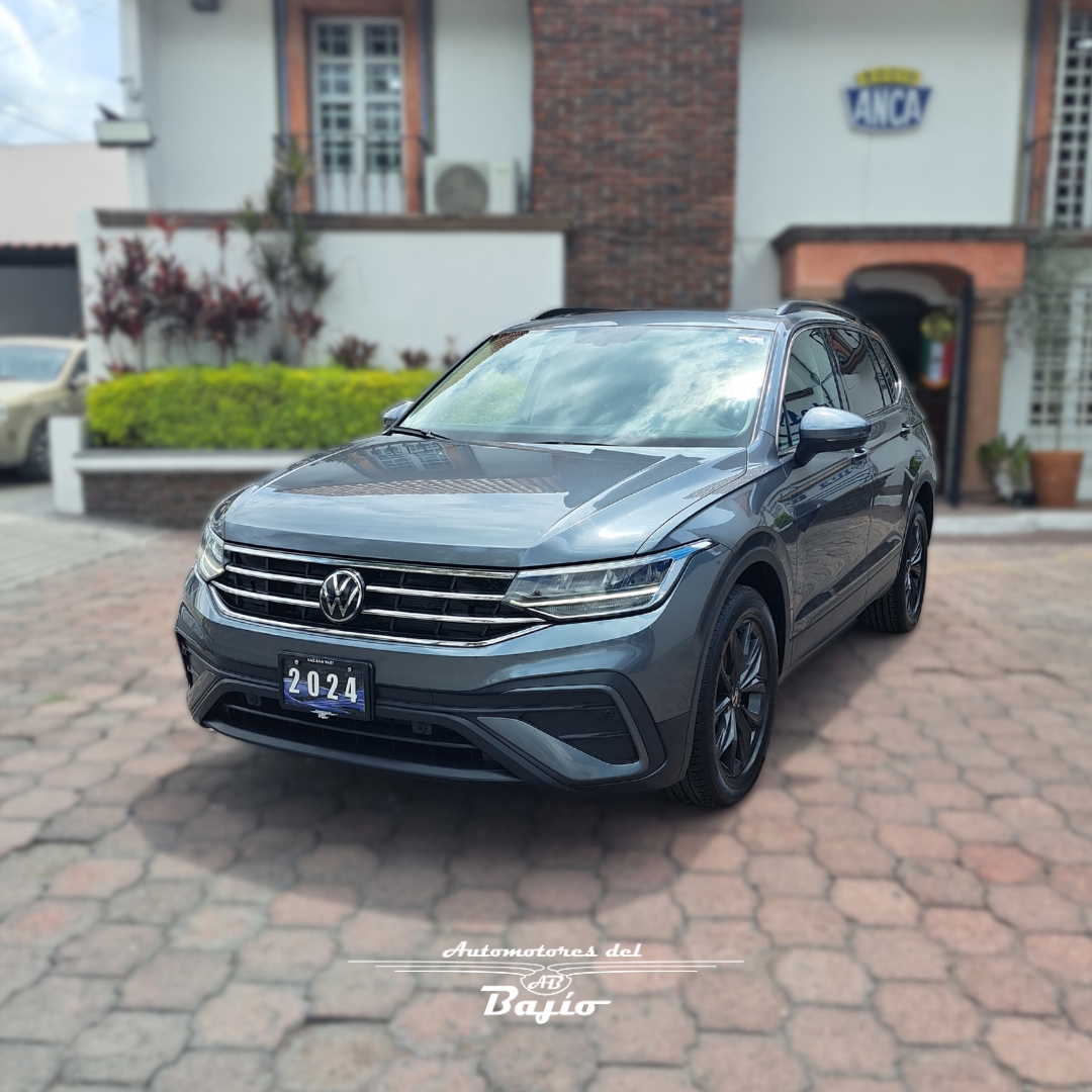 <a href='https://automotoresdelbajio.com.mx/autos/auto/3711'> VOLKSWAGEN <br> TIGUAN CONFORTLINE</a>