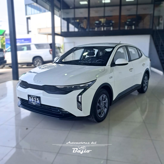 <a href='https://automotoresdelbajio.com.mx/autos/auto/3697'> KIA <br> K3 L</a>