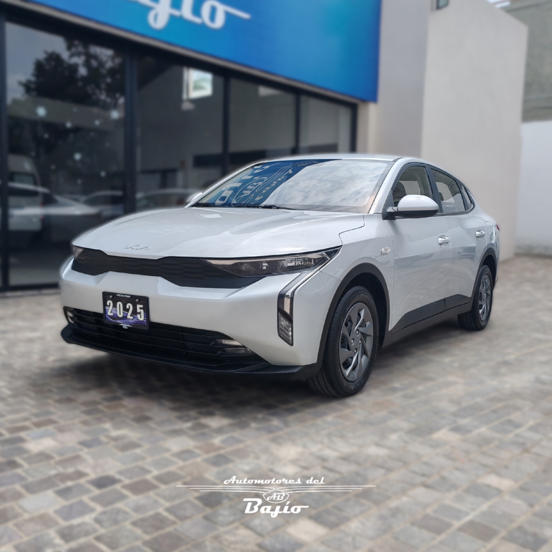 <a href='https://automotoresdelbajio.com.mx/autos/auto/3726'> Kia  <br> K3 L</a>