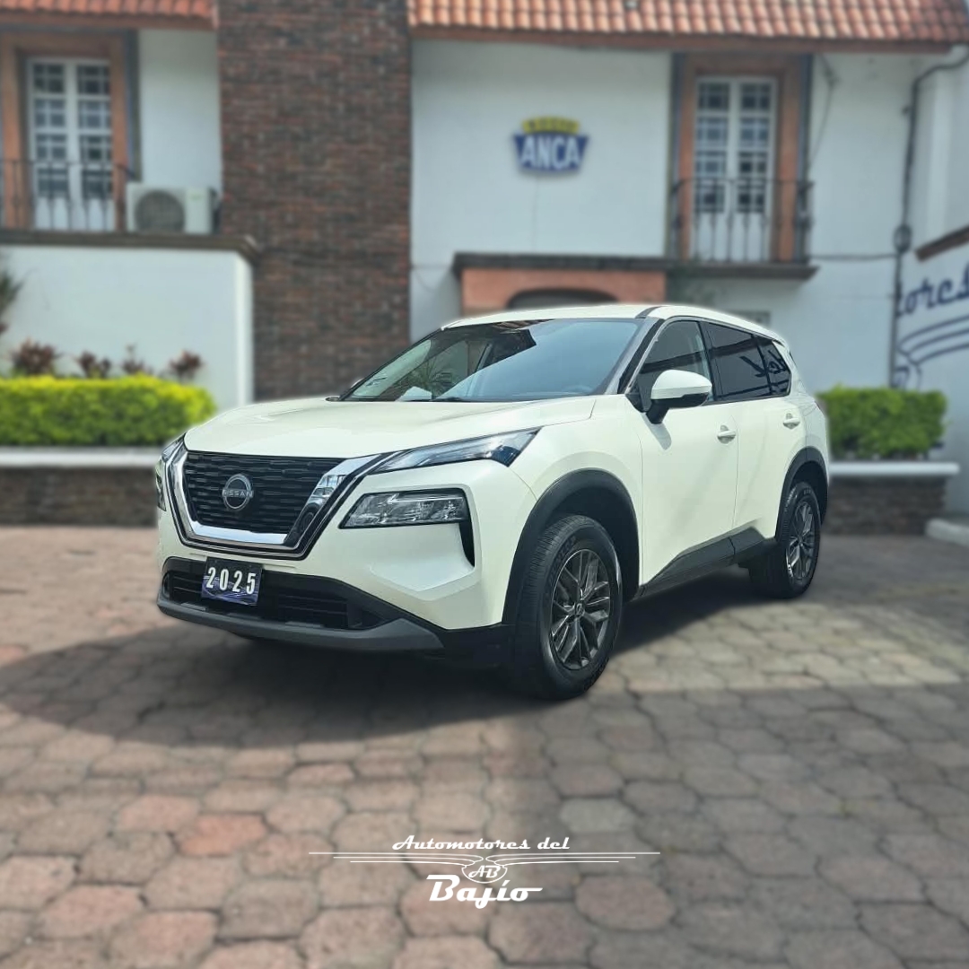 <a href='https://automotoresdelbajio.com.mx/autos/auto/3739'> NISSAN <br> X-TRAIL ADVANCE</a>