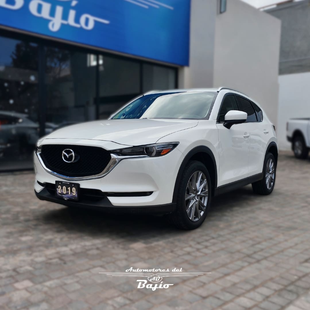 <a href='https://automotoresdelbajio.com.mx/autos/auto/3627'> MAZDA <br> CX-5 Signature</a>