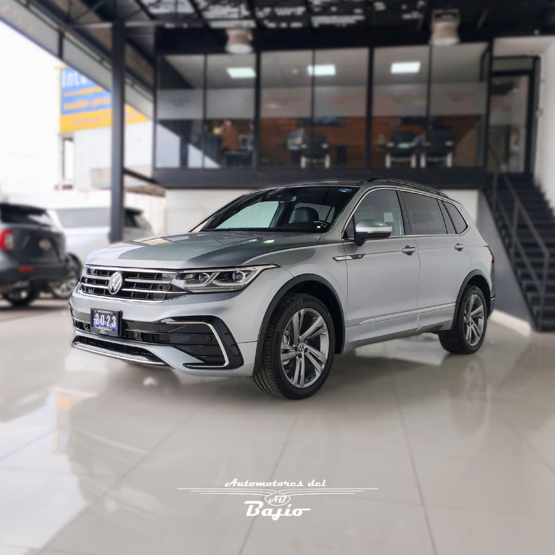 <a href='https://automotoresdelbajio.com.mx/autos/auto/3607'> VOLKSWAGEN <br> Tiguan R-Line </a>