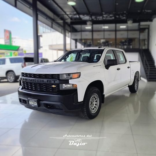 <a href='https://automotoresdelbajio.com.mx/autos/auto/3670'> CHEVROLET <br> SILVERADO 4X4</a>