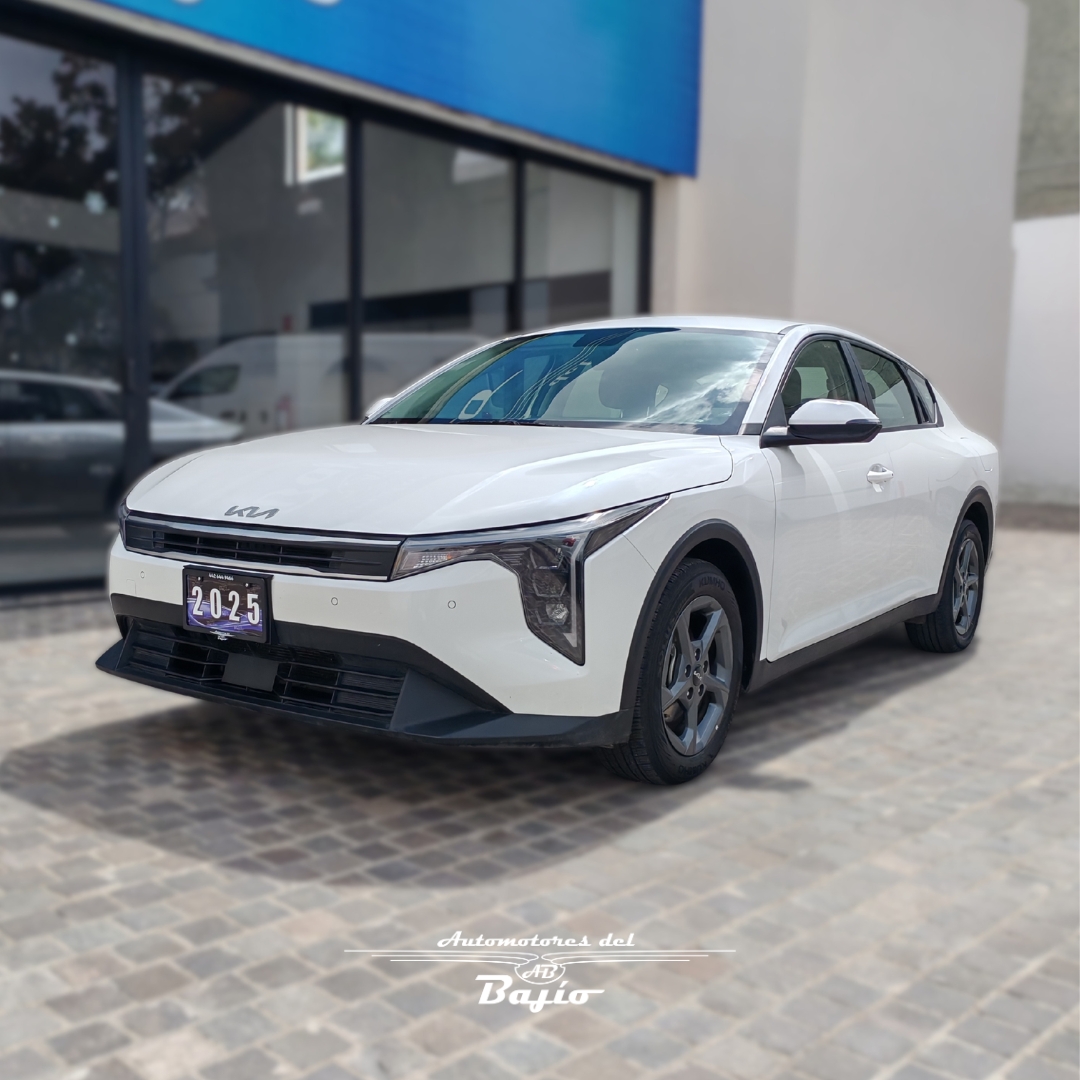 <a href='https://automotoresdelbajio.com.mx/autos/auto/3719'> Kia <br> k4 LX</a>